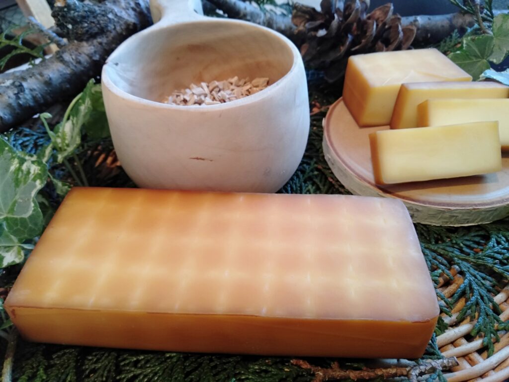 スモークチーズ（信州八ヶ岳手作りスモークチーズ）